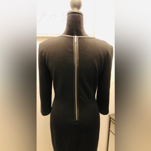 ST JOHN Milano Knit Cocktail Dress. - Picture 4 of 7